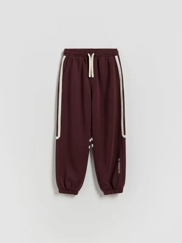 Reserved Reserved - Sportske baggy jogger hlače - boja kestena