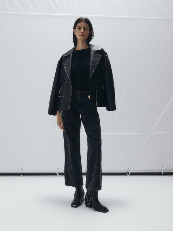 Reserved Reserved - Straight traperice s aplikacijama - crno