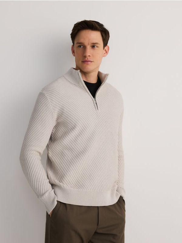 Reserved Reserved - Strukturirani džemper - light grey