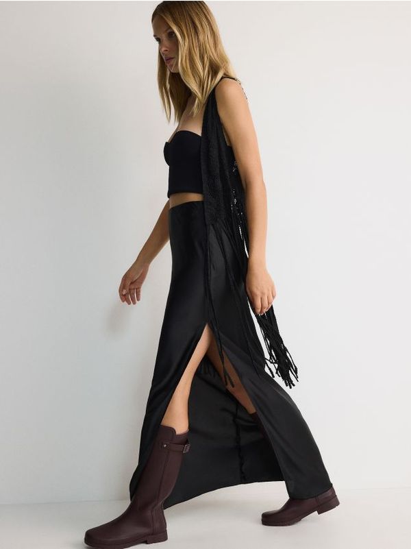 Reserved Reserved - Suknja kosog kroja - crno