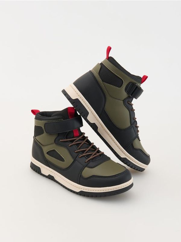 Reserved Reserved - Tenisice na kopčanje čičkom - zelena