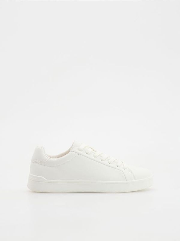 Reserved Reserved - Tenisice od umjetne kože - bijela