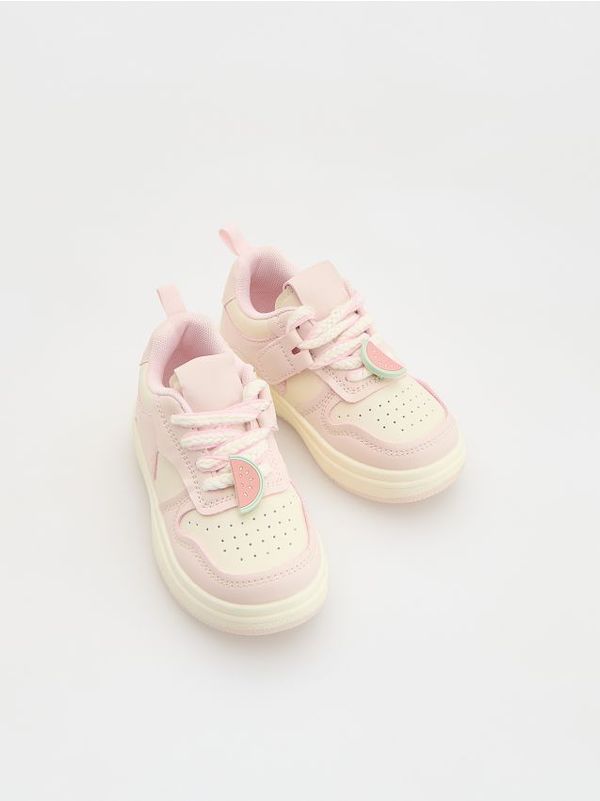 Reserved Reserved - Tenisice od umjetne kože - krem