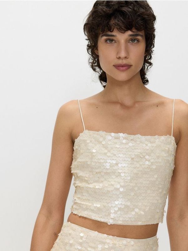 Reserved Reserved - Top s tankim naramenicama i šljokicama - krem