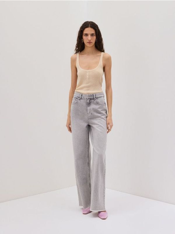 Reserved Reserved - Top s visokim udjelom viskoze - bež