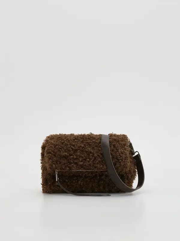 Reserved Reserved - Torba od imitacije ovčje kože - tamnosmeđe