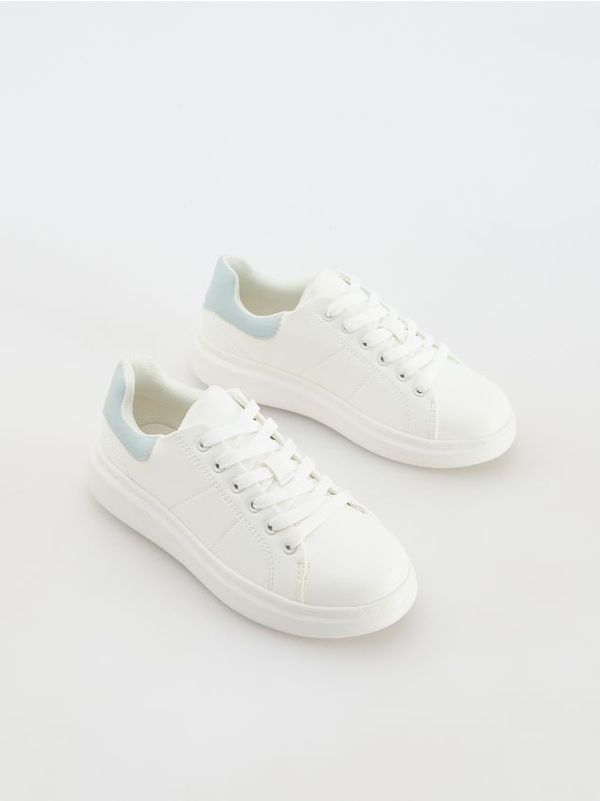 Reserved Reserved - Treneri - bijela