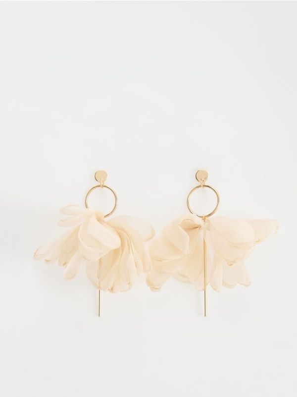 Reserved Reserved - Viseće naušnice - krem