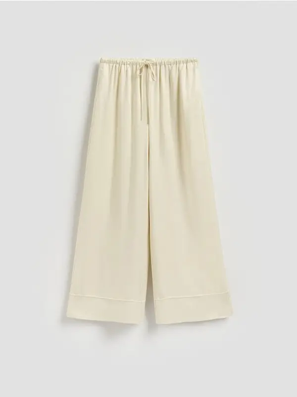 Reserved Reserved - Wide leg hlače s mješavinom viskoze - krem