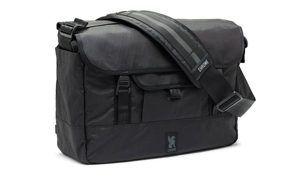 Chrome Chrome Midtown 20L Messenger