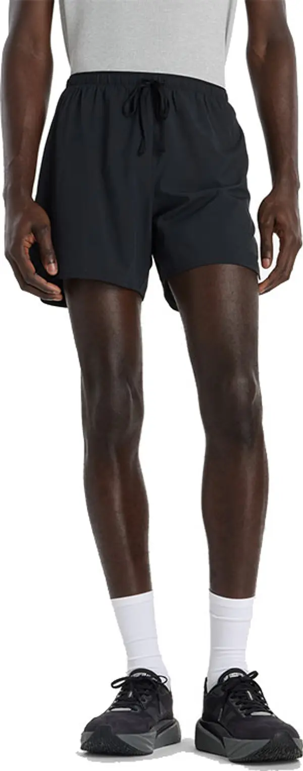 New Balance New Balance Run Essentials Short 5" MB6180TABK Muškarci - Kratke hlače New Balance - Crna - MB6180TABK-M - Size: M