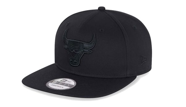 New Era New Era Chicago Bulls NBA Black On Black 9FIFTY Cap
