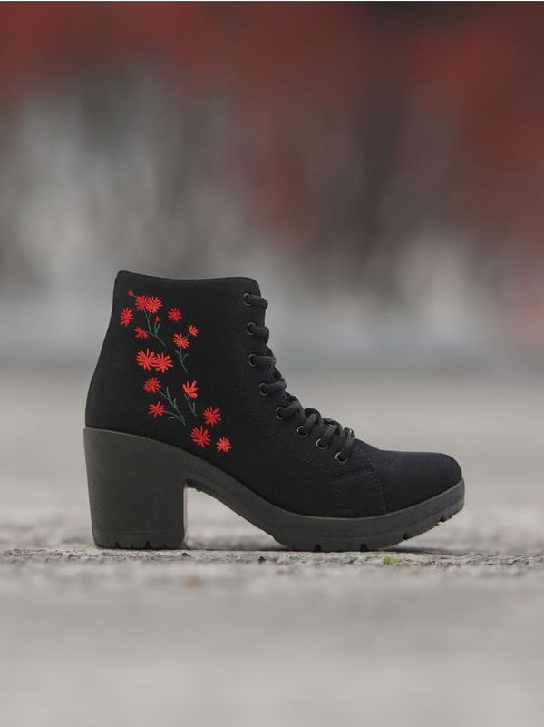 Sinsay Sinsay - Gležnjače s potpeticom