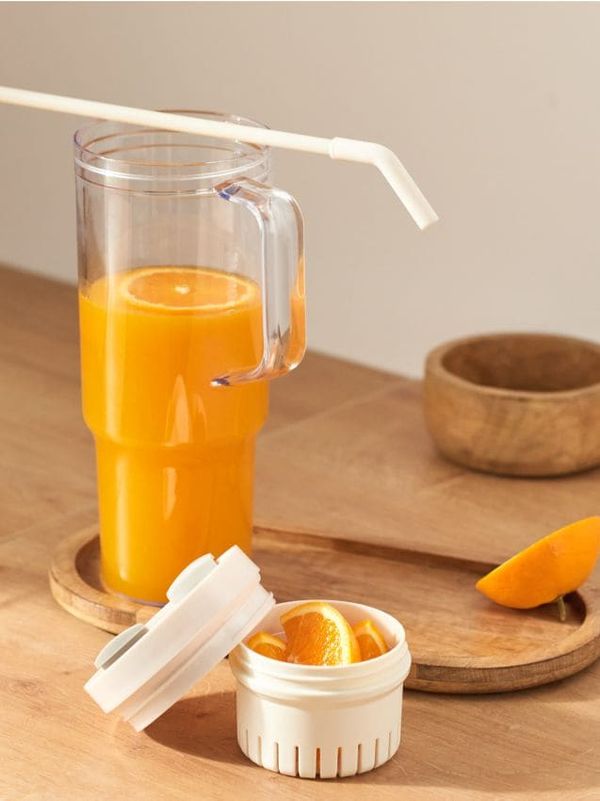 Sinsay Sinsay - Višekratna čaša sa slamkom