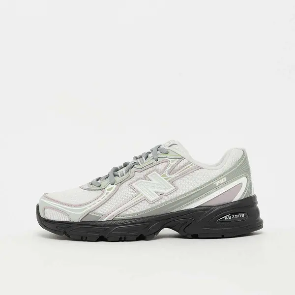 New Balance 740