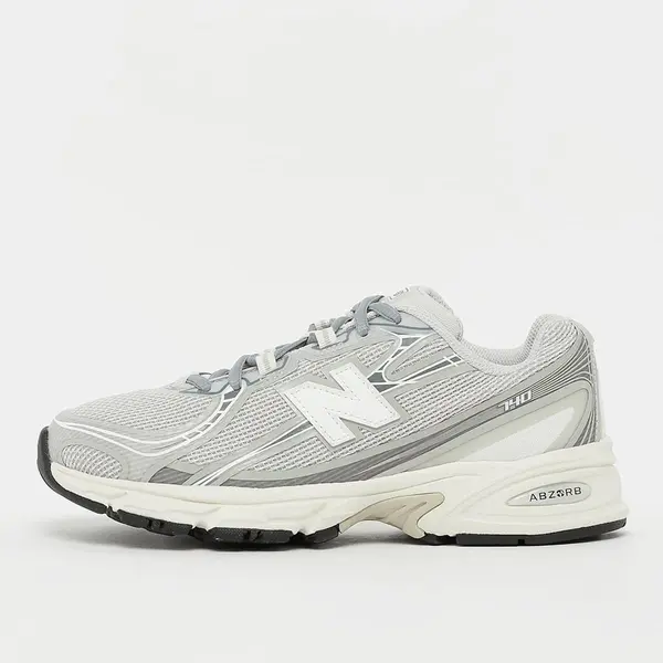 New Balance 740