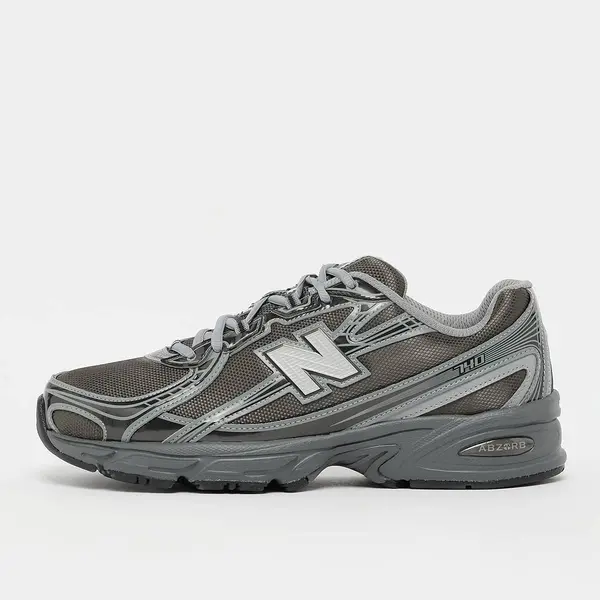 New Balance 740