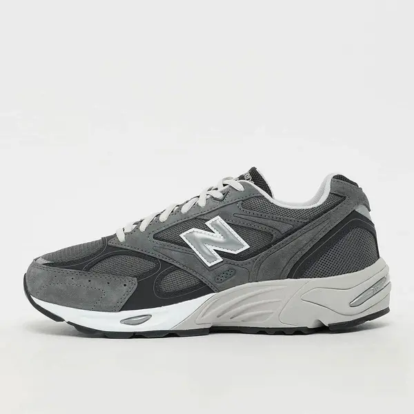 New Balance 880