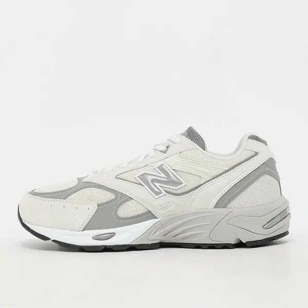 New Balance 880