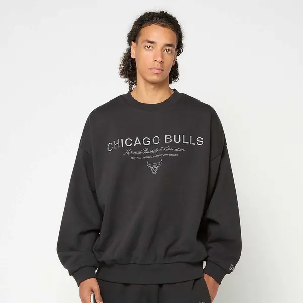 new era NBA Linear Graphic Boxy Crew Chicago Bulls