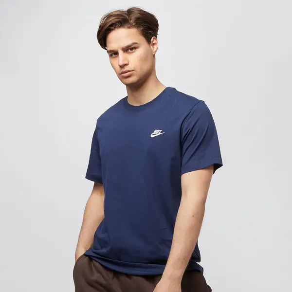 Nike Sportswear Club T-Shirt