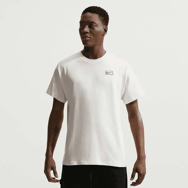 Nike Sportswear Graphics Short Sleeve Tee