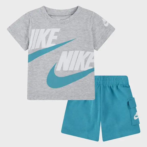 Nike Sportswear High Brand Read Cargo Shorts Set (2 Piece)