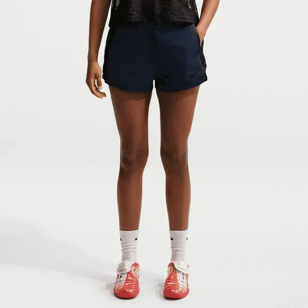 Nike Sportswear High-Waisted 2" Shorts