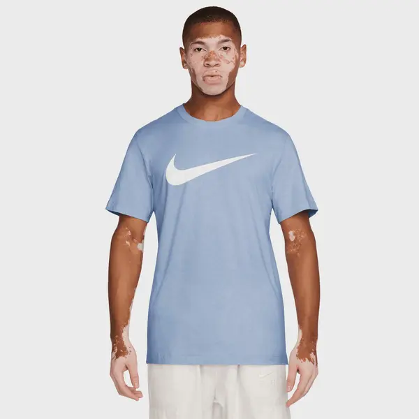 Nike Sportswear Swoosh T-Shirt