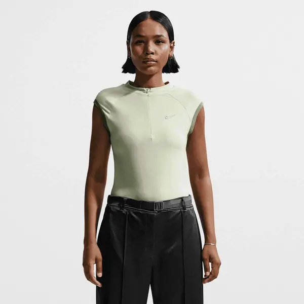 Nike Sportswear Tight Sleeveless 1/4-Zip Top