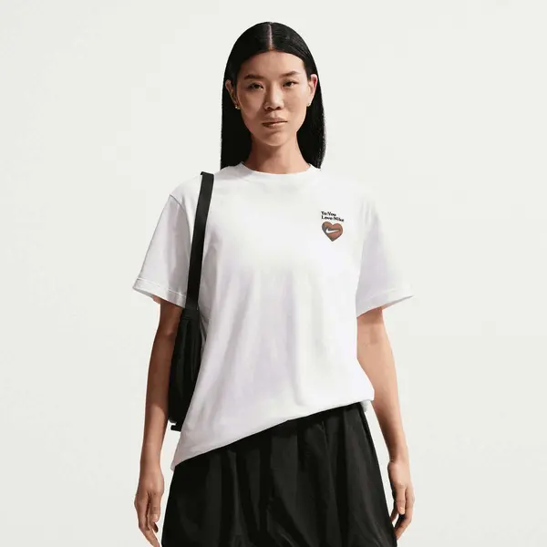 Nike Sportswear Valentines Boxy Oversize Tee