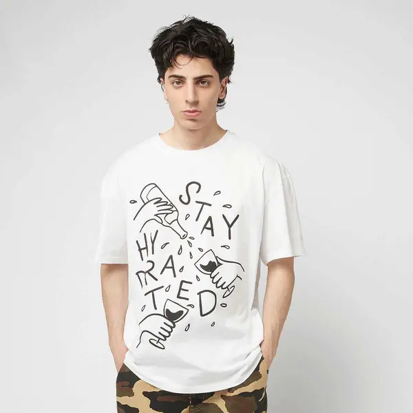mister tee Stay Hydrated Oversize Tee