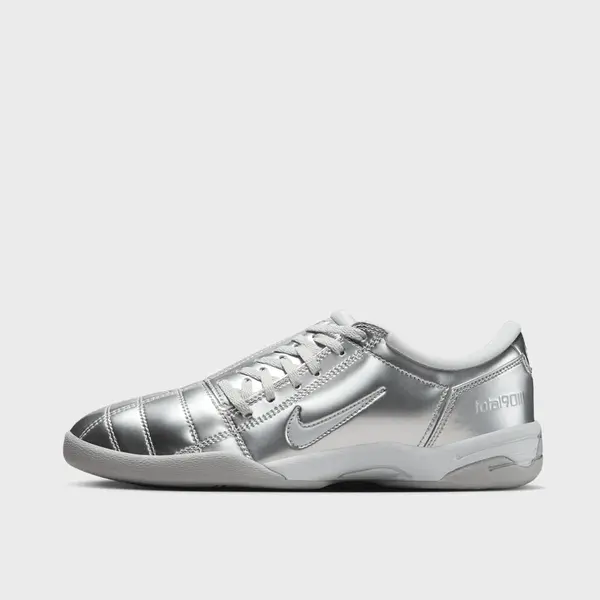 Nike Total 90