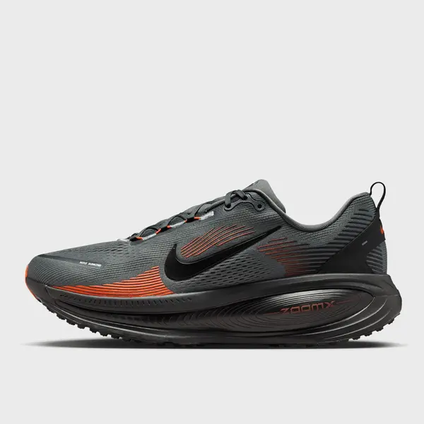 Nike Vomero 18