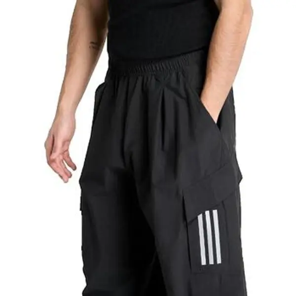adidas adidas  Hlače Pantalon  Mercedes AMG Petronas F1 Team  adidas