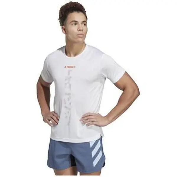 adidas adidas  Majice kratkih rukava T-shirt de course  Trail Running AEROREADY blanc  adidas