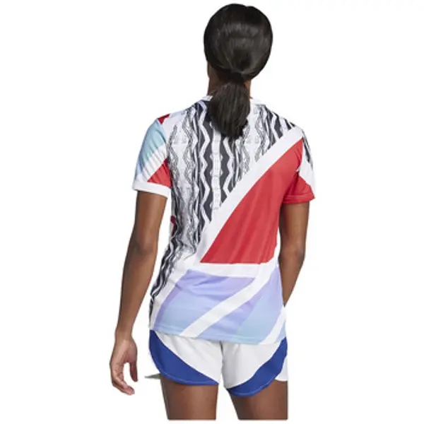 adidas adidas  Majice kratkih rukava T-Shirts  Preshi AEROREADY femme 100% polyester recyclé  adidas