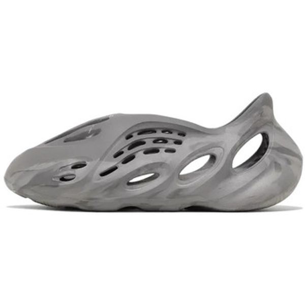 adidas adidas  Modne tenisice Yeezy Foam RNNR MX Granite  adidas