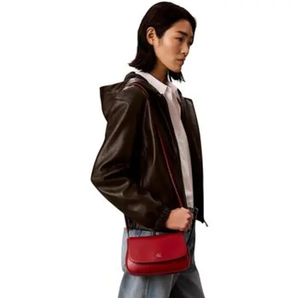Calvin Klein Jeans Calvin Klein Jeans  Torbe CK FLAP CAMERA LV04F3421G  Calvin Klein Jeans