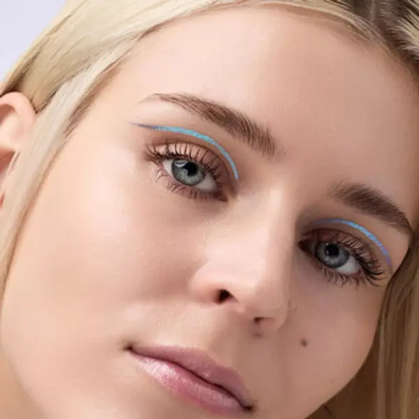 Catrice Catrice  Eyelineri Space Glam Effect Liquid Eyeliner - 30 Cosmic Chrome  Catrice
