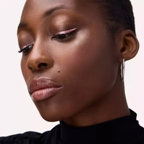 Catrice Catrice  Eyelineri Space Glam Effect Liquid Eyeliner - 40 Pink Stardust  Catrice