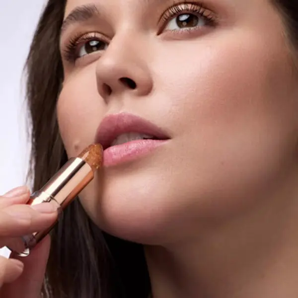 Catrice Catrice  Proizvodi za njegu usana i baze za ruž Glam In Gold Glow Lip Balm - 10 In A Gold Rush  Catrice