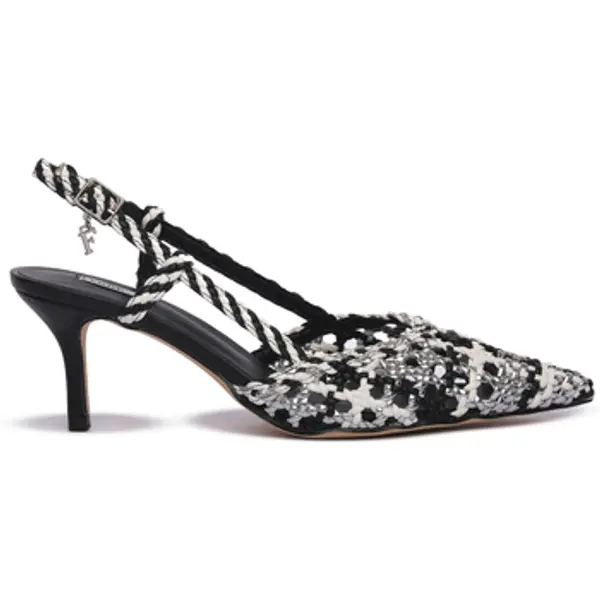 Ferre Ferre  Salonke PATRICIA WHITE  Ferre