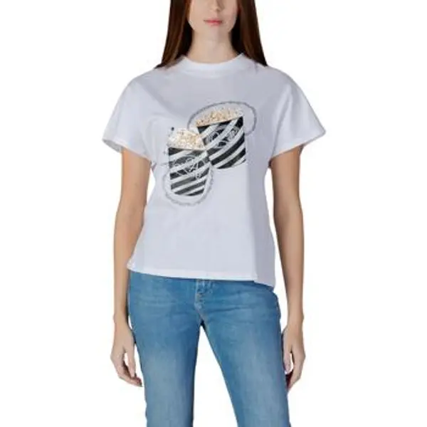 Guess Guess  Majice kratkih rukava SS CN POPCORN TEE W6RI28 I3Z14  Guess