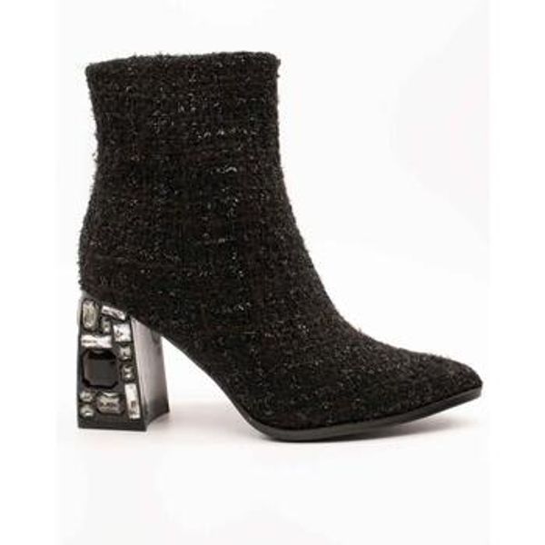 Membur Membur  Gležnjače -  Membur