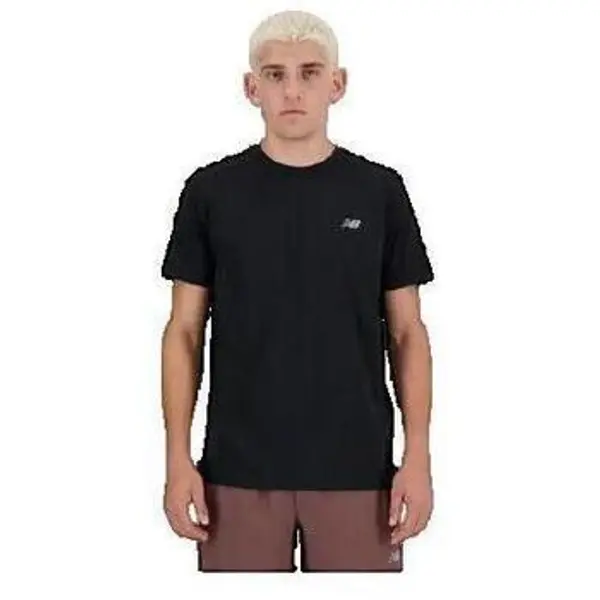 New Balance New Balance  Majice kratkih rukava T-shirt New Balance Sport Essentials Noir  New Balance