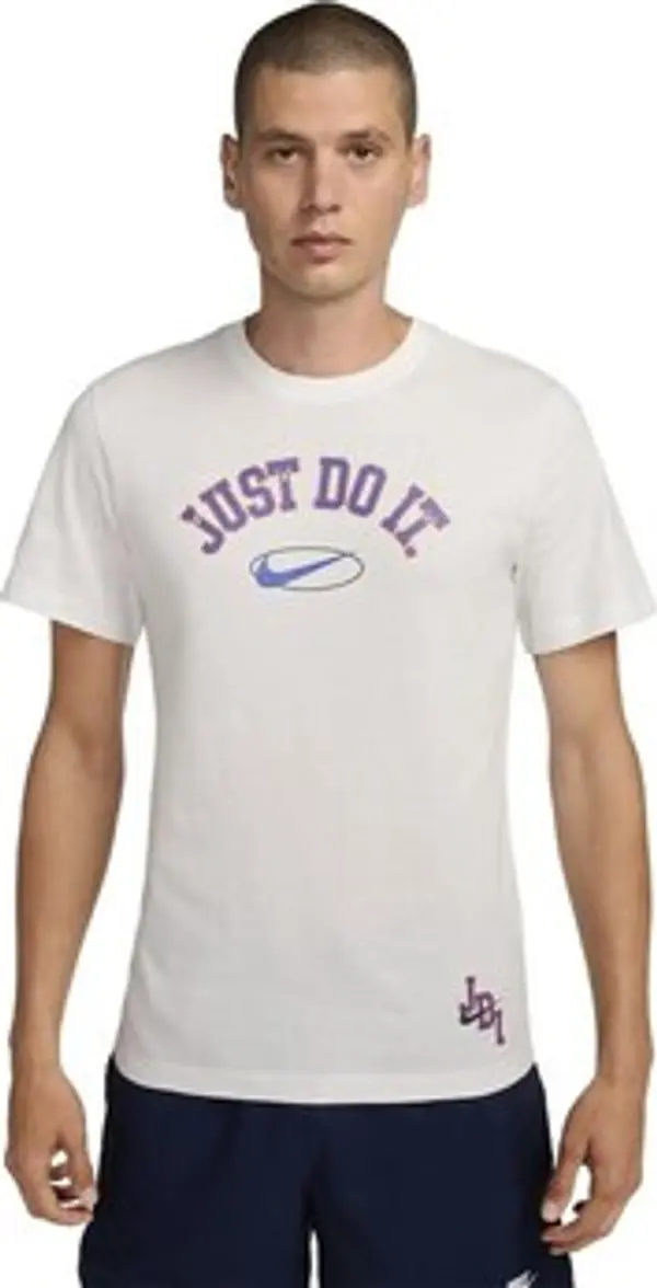 Nike Nike  Majice kratkih rukava 6 Jdi  Nike