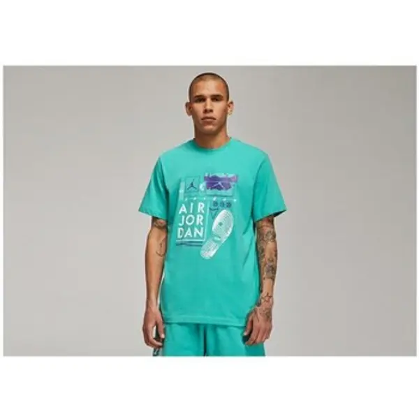 Nike Nike  Majice kratkih rukava Air Jordan Brand Graphic Crew 2  Nike