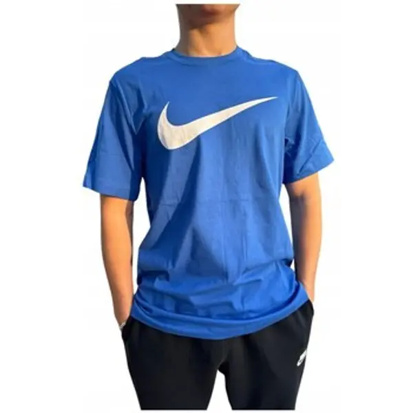 Nike Nike  Majice kratkih rukava Swoosh  Nike