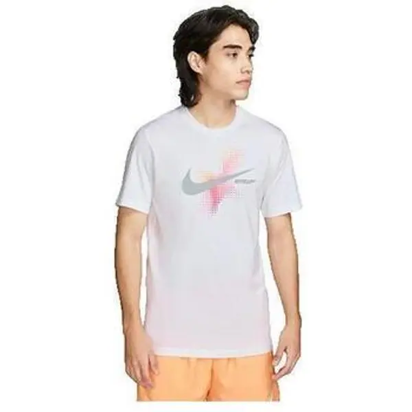 Nike Nike  Majice kratkih rukava T-shirt  Sportswear noir  Nike